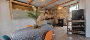 Casa con piscina y vista a la Laguna