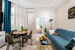 Before making request, read my profile host at the bottom of page # Comfort Apartment in Krakow City Center