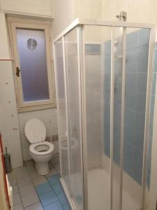 pisa train station hostel