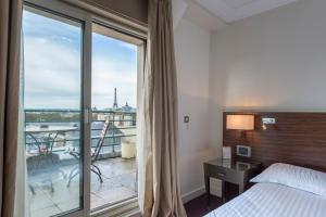 Hotels Hotel De Castiglione : Chambre Double de Luxe avec Terrasse - Vue sur Tour Eiffel