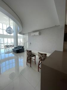 Apartamento inteiro! 50m do mar!