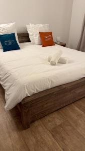 Exceptional Waterfront Villa