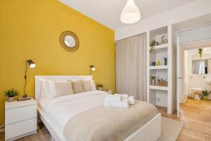 Old Street - Stylish Modern 1-Bed with Rooftop & City Views