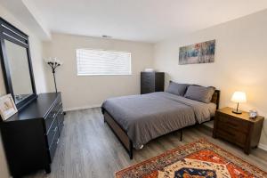 Stylish 1BR Moss Rehab Monthly Discount