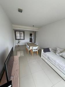 Check and Home - Sarmiento III - 4 Huéspedes