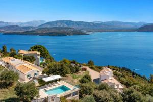 Villa Ester by Villa Plus