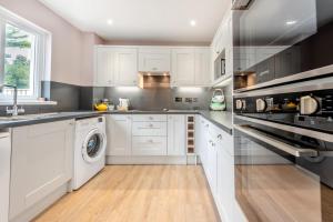 3 Bed in Broad Haven oc-w27772