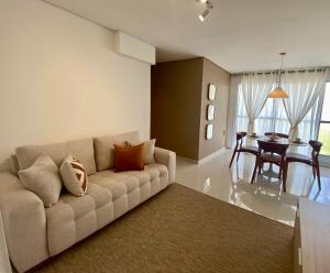 1A 2-bedroom apartment near Shopping and USP