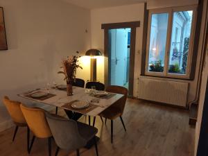 Maison centre ville au calme avec patio et garage