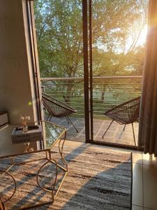 Modern 1Bedroom Apartment in Jackal Creek Golf Estate with Pool