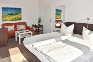 Birgit, App 14 "Beachside"