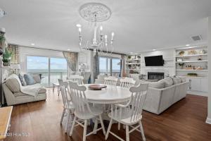 Oceanfront- Available This Weekend! Come Escape!