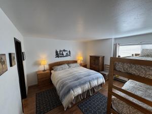 Adventure by Day Cozy Nights Family Alpine Condo