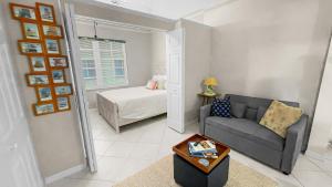 Ocean Front Studio - Miami Beach