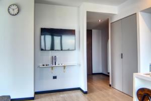 Country Club 1BR KingSize Bed with Air Conditioner & Amazing Views