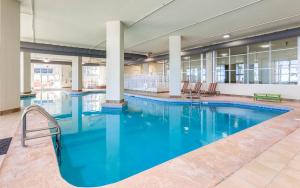 Phoenix Gulf Shores 2001