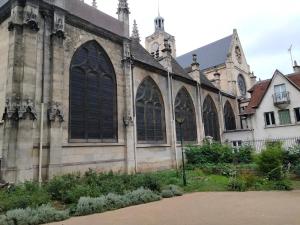 Superbe studio porte saint Martin