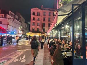 Superbe studio porte saint Martin