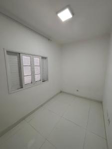 Casa espaçosa na Praia com Wi-Fi, Tv e 2 vagas de garagem