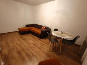 Comfort 2-Room Apartment Obregia si Budimex Hospitals