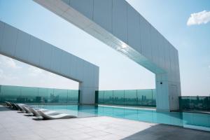 Dubai Frame & Skyline View 2BR - Rooftop Pool