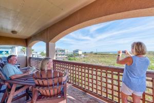 Sunrise Beach Villa Beach View Big Balconies