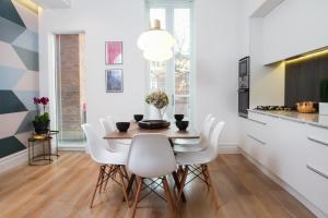 STUNNING Brand New Apartment