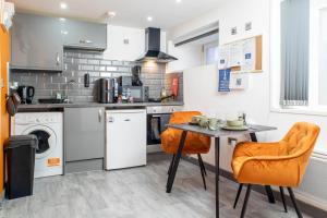 Fully Equipped Central Studio Great Value Free Netflix And WIFI