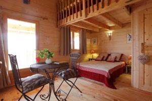 Chalets Les Cabanes des Benauges : photos des chambres