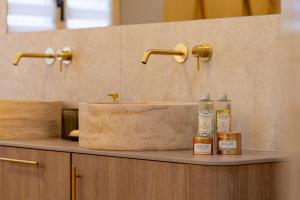 Love Room Dora Maar Bath and Luxury