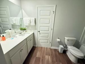 Coastal Haven Modern Family House 3BR 3BA