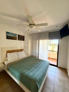 Peaceful Bliss Condo inside a 6 pool Complex