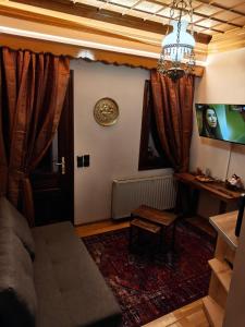 MetsoVillas Traditional Suite - Στην Καρδιά του Μετσόβου