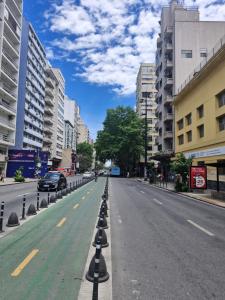 Cerca de todo, con parking