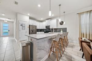 Lake View Villa 08 BedroomsPoolGame Room