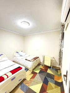 شقه قريبه من البحر وجميع الخدمات ميامي