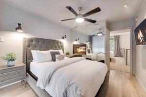 Spacious 2-story Loft Oasis in Historic Swiss Ave