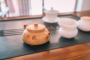 Tranquil 3-bedroom farmhouse in lovely McLaren Vale with AC