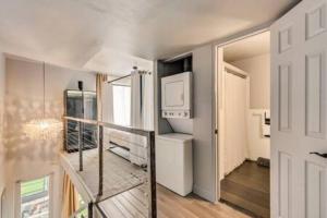 Stylish 2-Story Loft Retreat