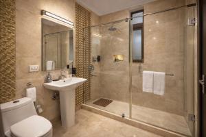 Hotel Oxygen Bloom-Near Noida Sector 18 Metro