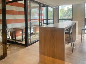 Apartamento con Hermosa vista Tranquilo, Moderno y con Amenidades