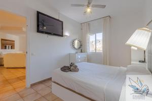 Spacious apartment in Benalbeach