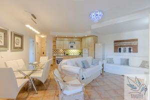 Spacious apartment in Benalbeach