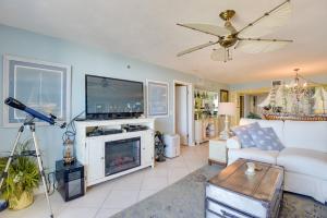 Beachfront Condo with Pool Access in Ponce Inlet