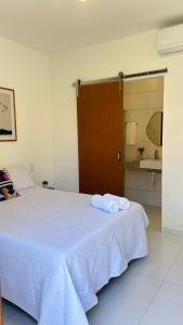 Casarão com 5 Suítes - 150m da praia - até 15 pessoas - família e lazer