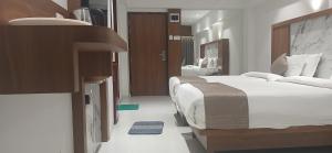 Shine Hospitality Premium