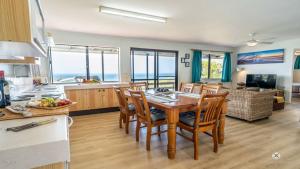 Peters Cottage - A Coastal Gem In Historic 1770