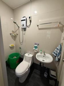 Modern 3BR Gated Townhouse Near SM Mall, Gaisano Mall, Robinson Mall & Ace Hospital