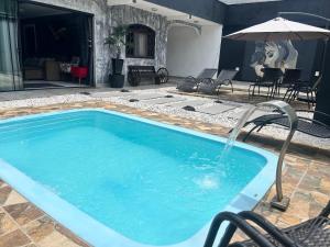 Casa aconchegante em Itapema com piscina
