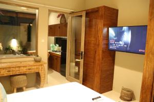 Luxury private pool villa 7 minutes to ubud